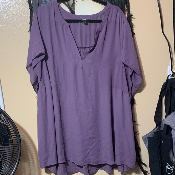 #575 size 6 Torrid purple vneck short sleeve Blouse - Picture 1 of 5
